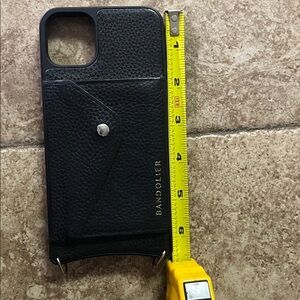 🔥🔥🔥Bandolier Black Textured Phone / Wallet crossbody in great condition!